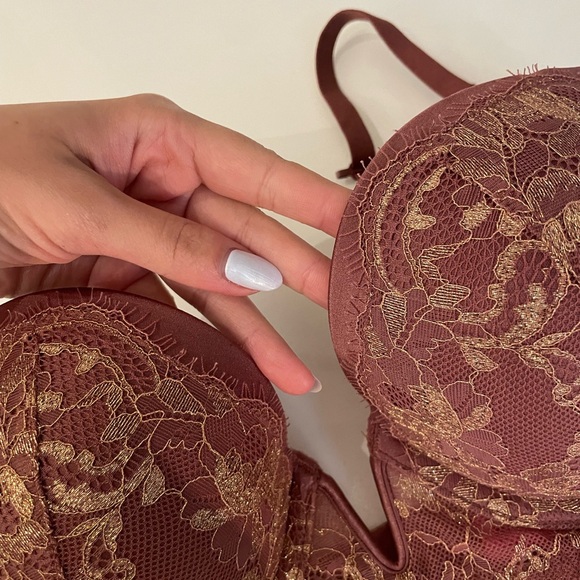 La Senza Lacy Bra - Picture 3 of 8